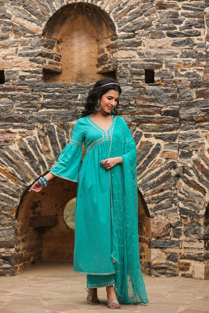 Rooh Green High Slit Gathered Gota Lace Kurta With Wide Leg Pant And Dupatta