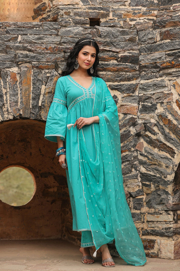 Rooh Green High Slit Gathered Gota Lace Kurta With Wide Leg Pant And Dupatta