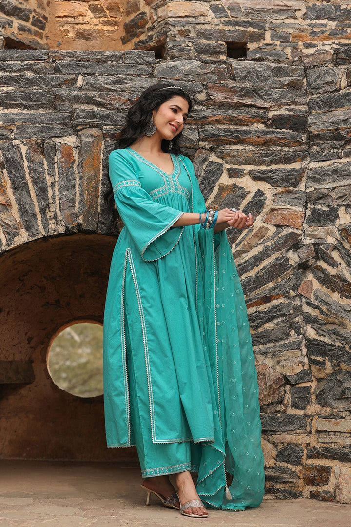 Rooh Green High Slit Gathered Gota Lace Kurta With Wide Leg Pant And Dupatta