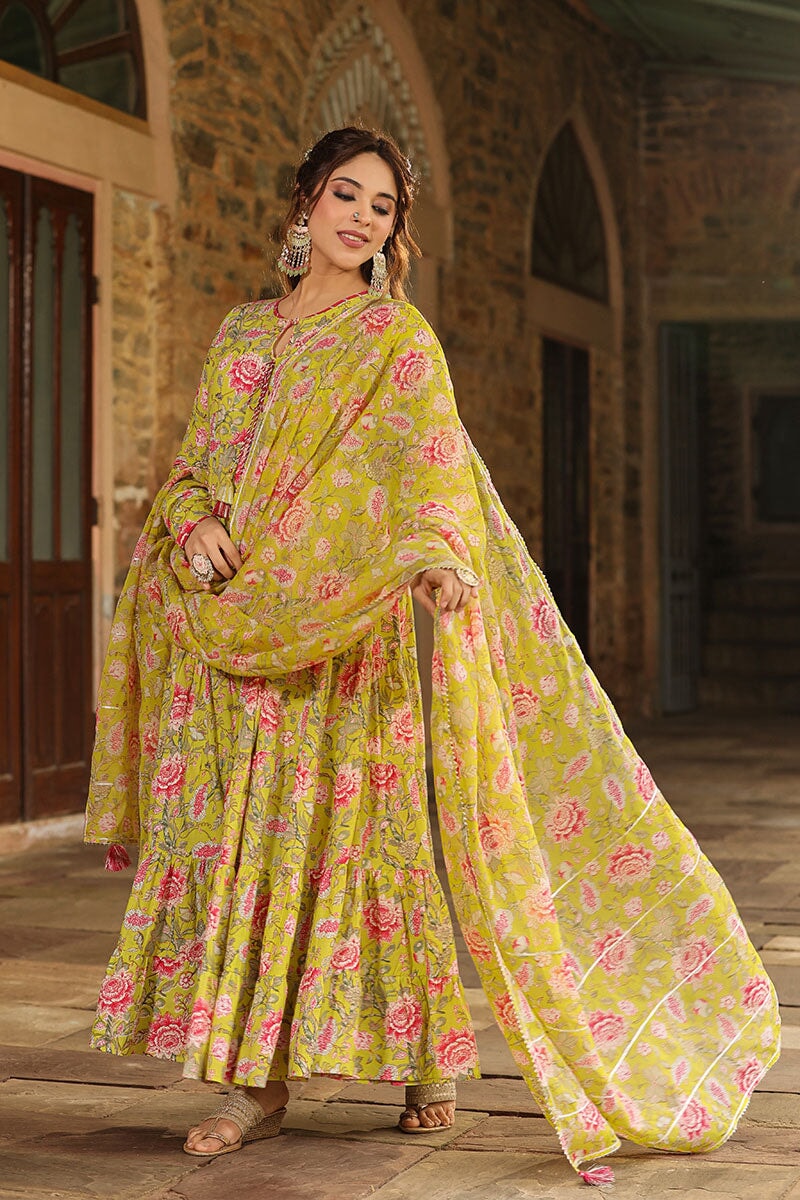 Rida Tiered Green Long Floral Printed Suit Set With Pant And Dupatta