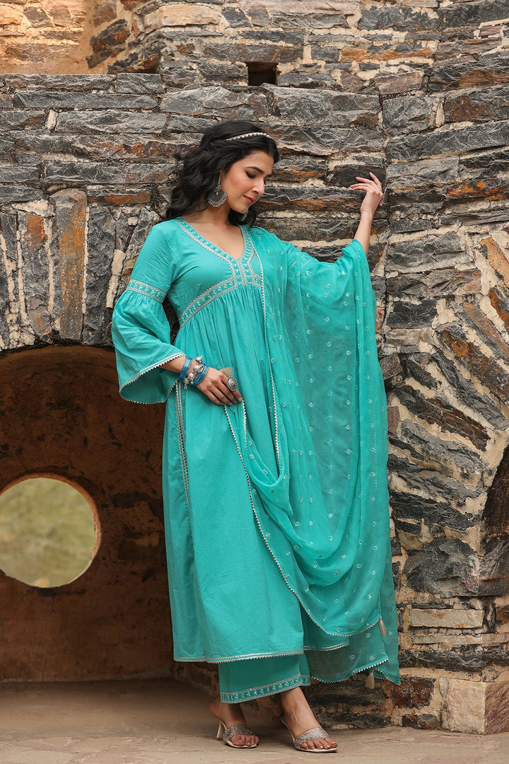 Rooh Green High Slit Gathered Gota Lace Kurta With Wide Leg Pant And Dupatta