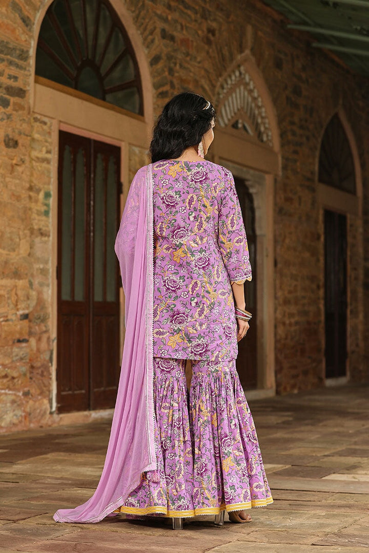 Neel Kamal Lavender Scalloped Kurta With Sharara And Dupatta